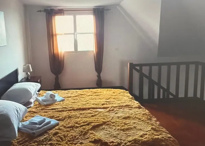 Charming Island * Πόντα Ντελγάδα