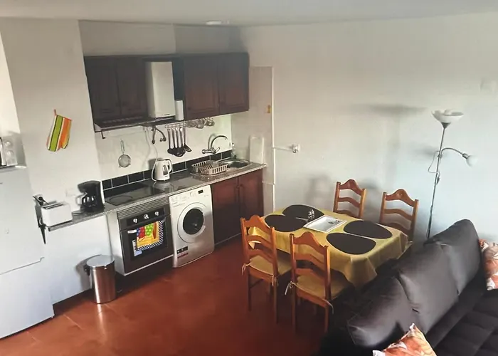 Διαμέρισμα Charming Island *